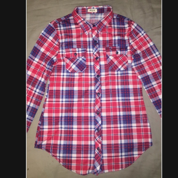 4 Long Sleeve Buttoned Up Plaid Shirts From Ardene - Picture 2 of 4